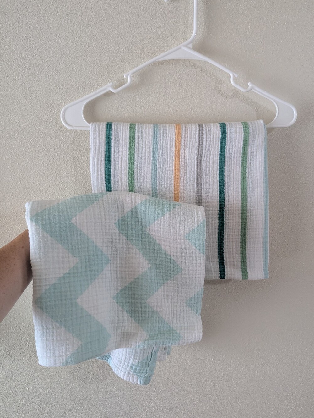 2 Cotton Muslin Swaddle Blankets